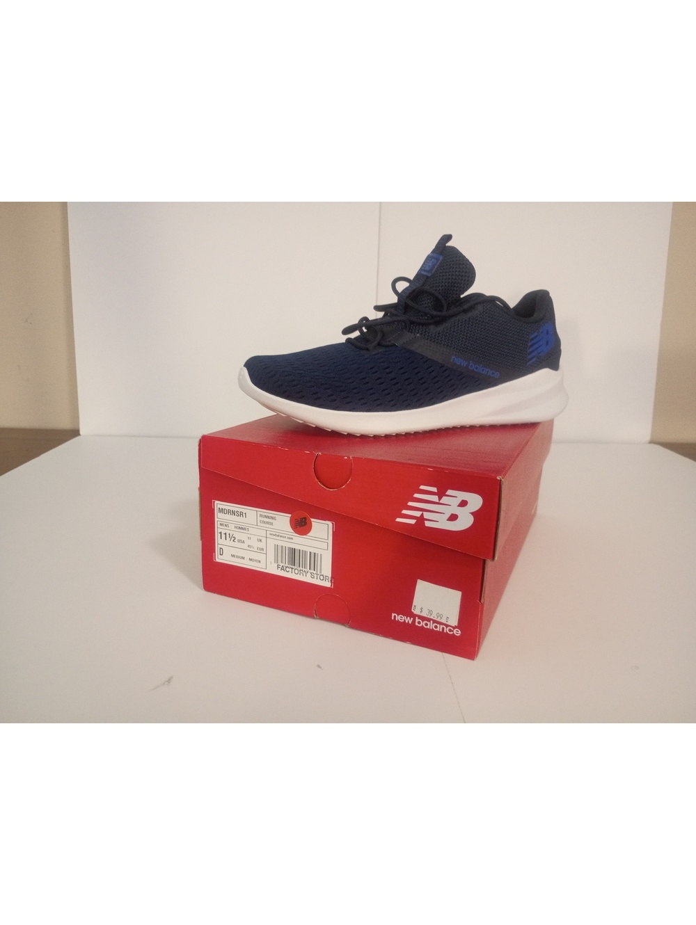 New Balance navy knit sneakers